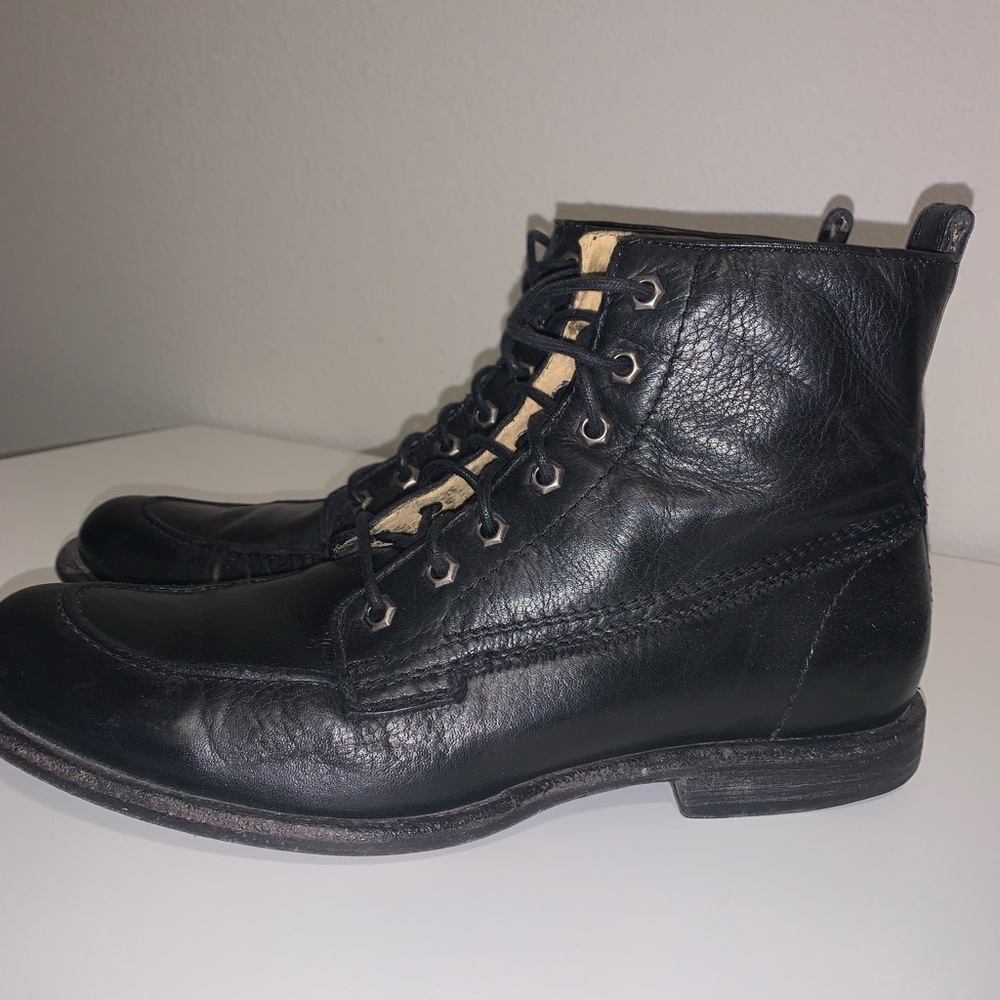 Stylish Frye Black Leather Moc Toe Boots 8.5